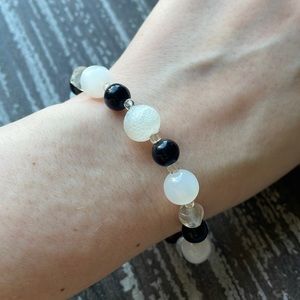 Vintage Black and White Beaded Bracelet